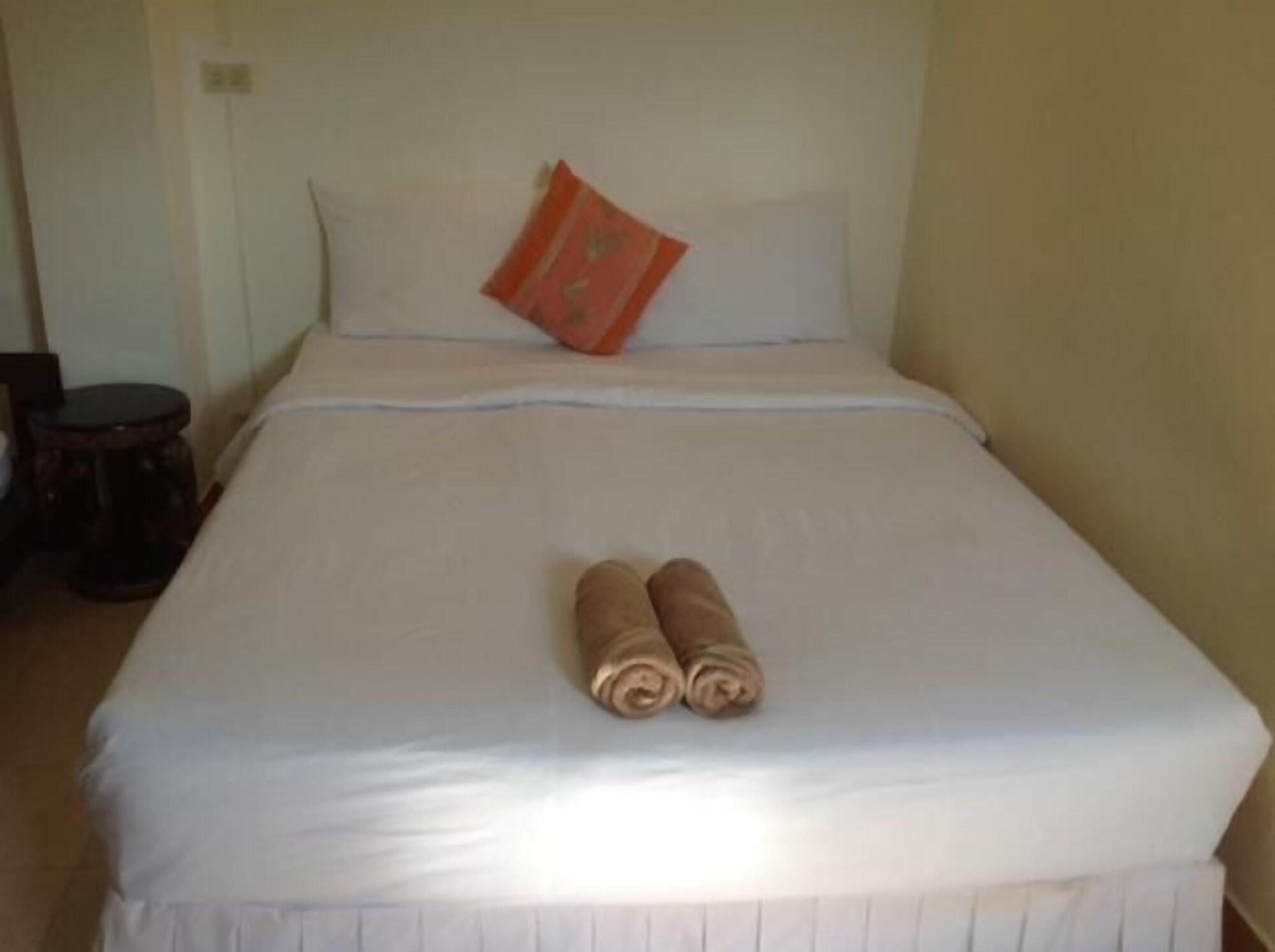 Penzy Guest House Chaweng Beach Buitenkant foto