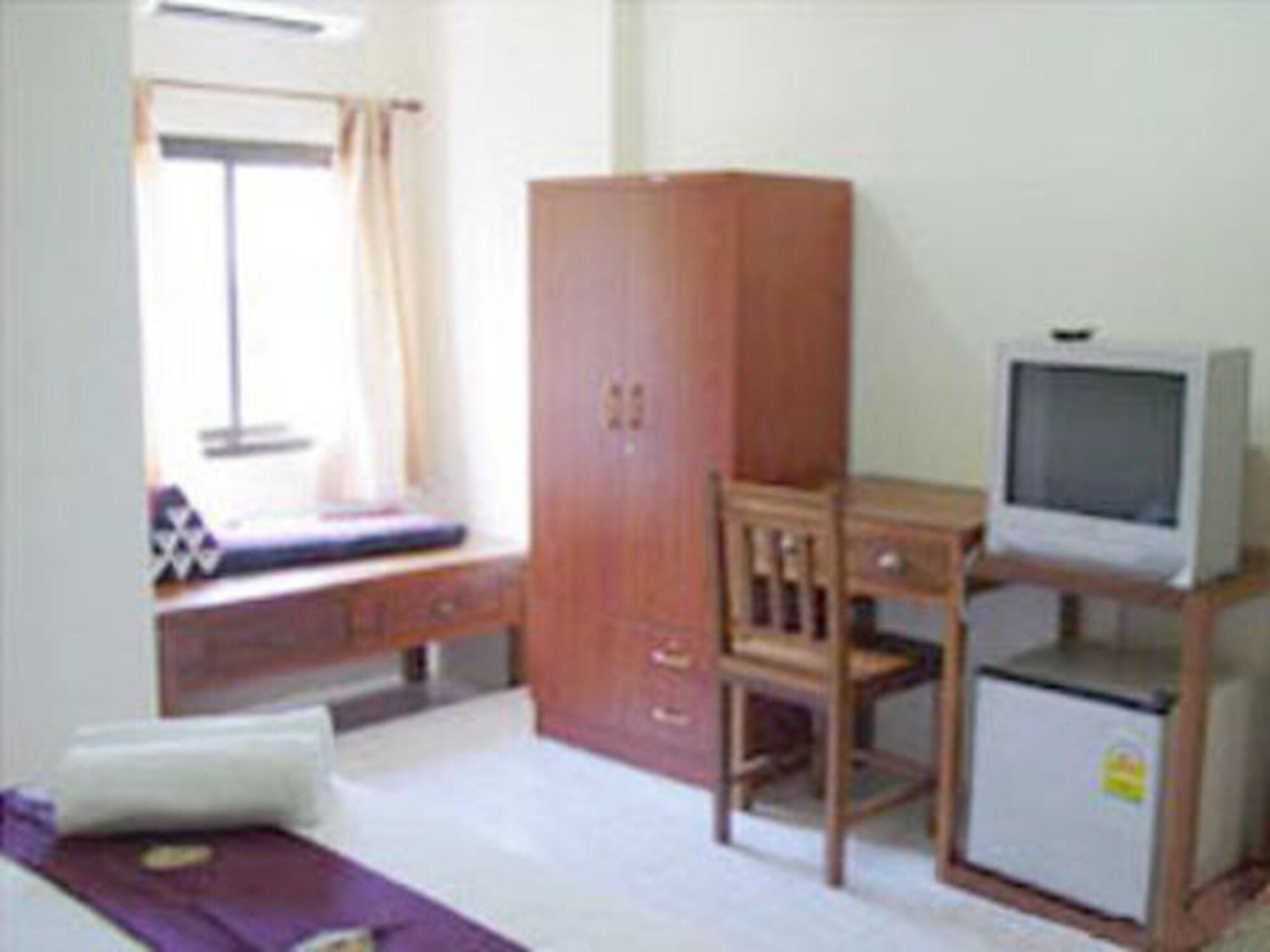 Penzy Guest House Chaweng Beach Buitenkant foto