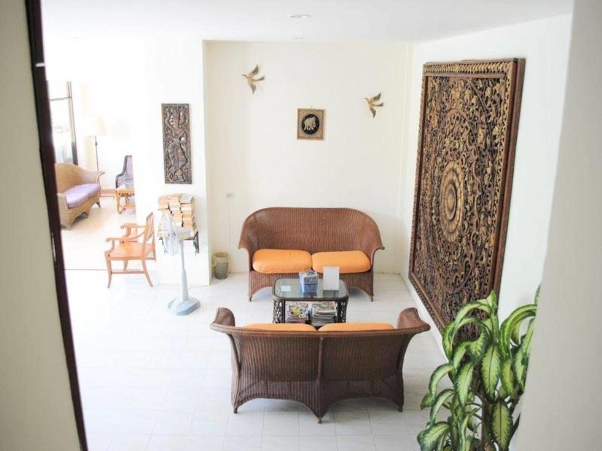 Penzy Guest House Chaweng Beach Buitenkant foto
